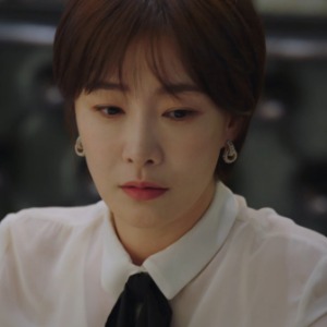 배우 박효주 귀걸이