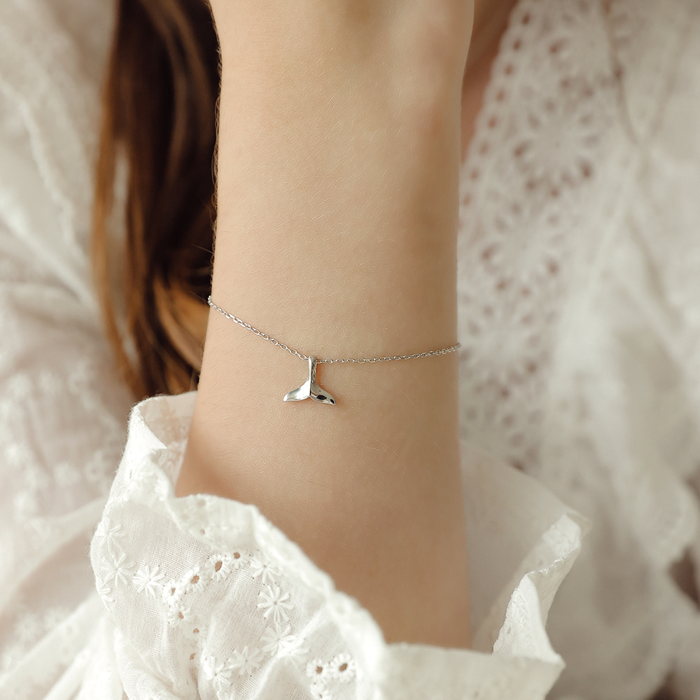 [핸드메이드선물포장] Idyllic Jolie 925 Silver Bracelet